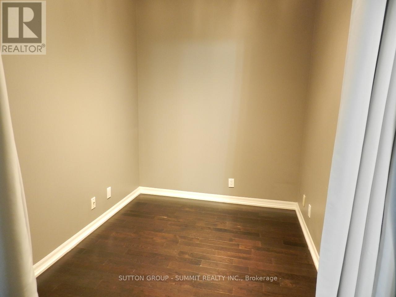 2110 - 3939 Duke Of York Boulevard, Mississauga, Ontario  L5B 4N2 - Photo 16 - W12675978