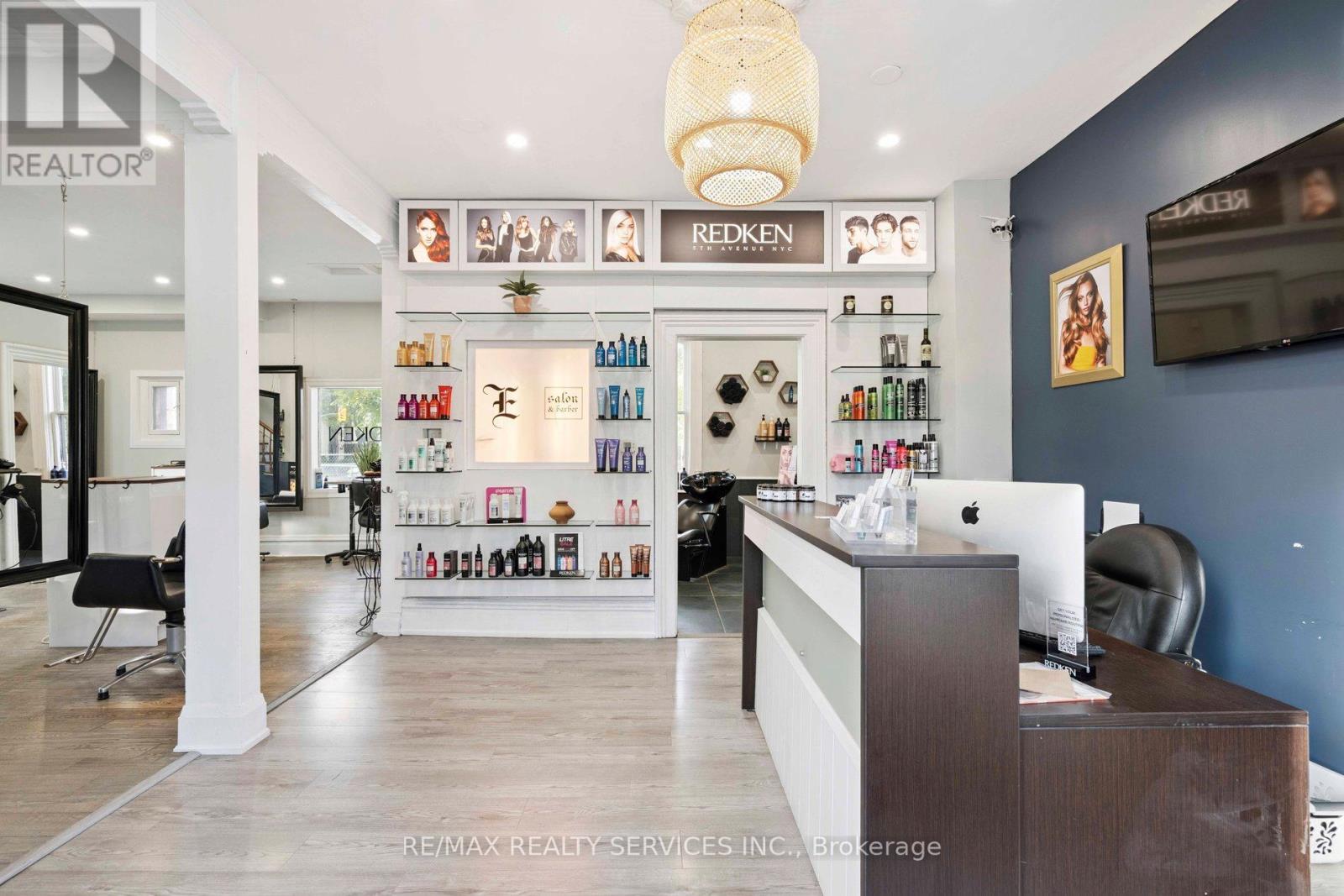 127 Queen Street W, Brampton, Ontario  L6Y 1M3 - Photo 9 - W12676592