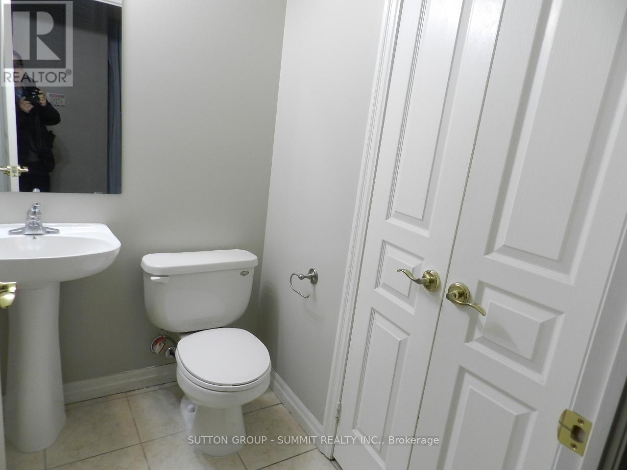 2110 - 3939 Duke Of York Boulevard, Mississauga, Ontario  L5B 4N2 - Photo 17 - W12675978