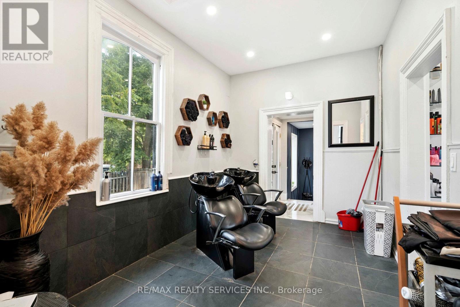 127 Queen Street W, Brampton, Ontario  L6Y 1M3 - Photo 10 - W12676592