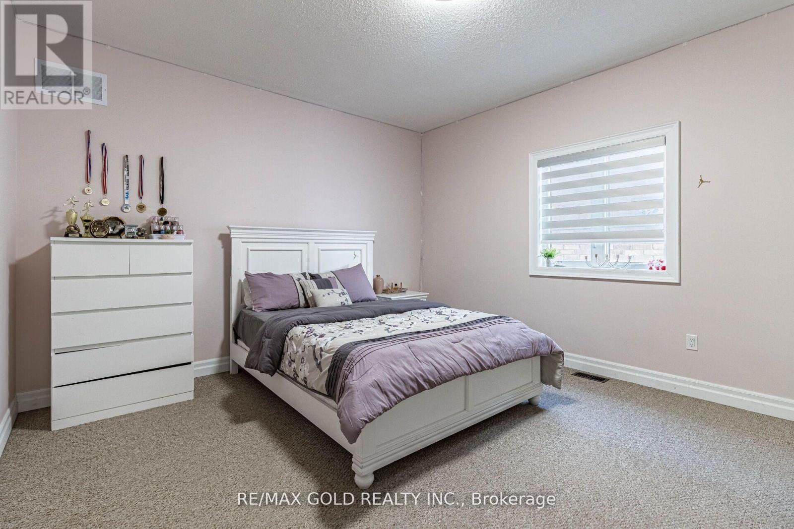 28 Cloverhaven Road, Brampton, Ontario  L6P 4E4 - Photo 36 - W12688788