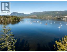 5830 MARINE WAY, Sechelt, British Columbia