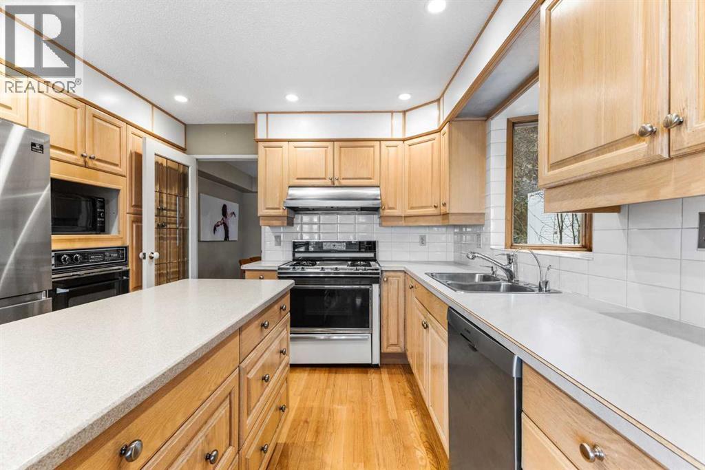 7008 Kenosee Place Sw, Calgary, Alberta  T2V 2L5 - Photo 12 - A2278651