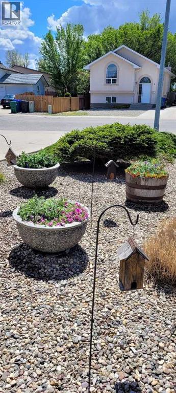 89 Stafford Boulevard N, Lethbridge, Alberta  T1H 6H3 - Photo 4 - A2277294