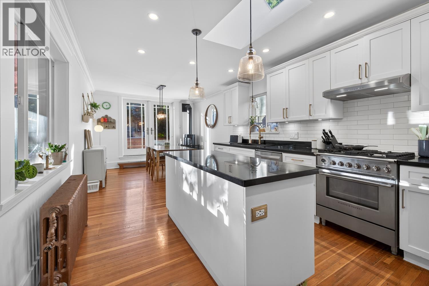 4387 St. George Street, Vancouver, British Columbia  V5V 4A3 - Photo 5 - R3078489