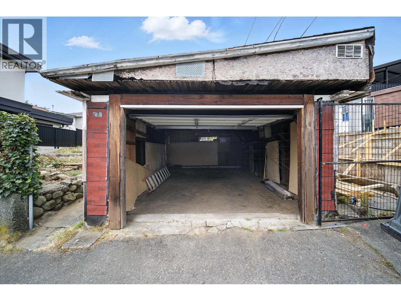 966 E 64th Avenue, Vancouver, British Columbia  V5X 2N4 - Photo 33 - R3078511