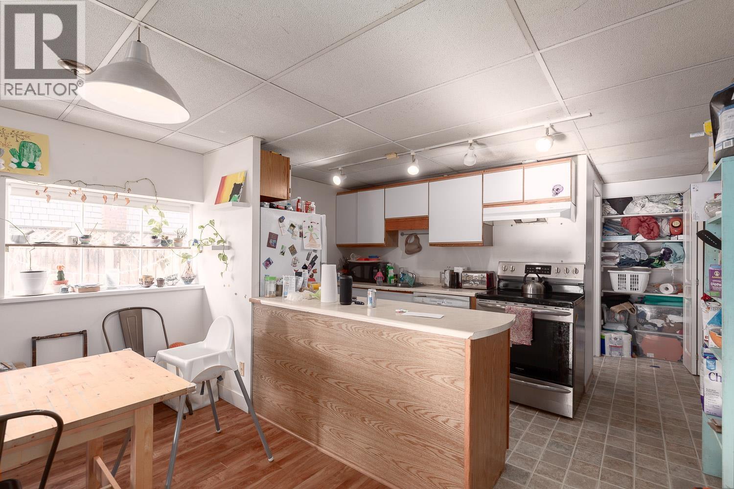 2483 W 6th Avenue, Vancouver, British Columbia  V6K 1W2 - Photo 18 - R3078535