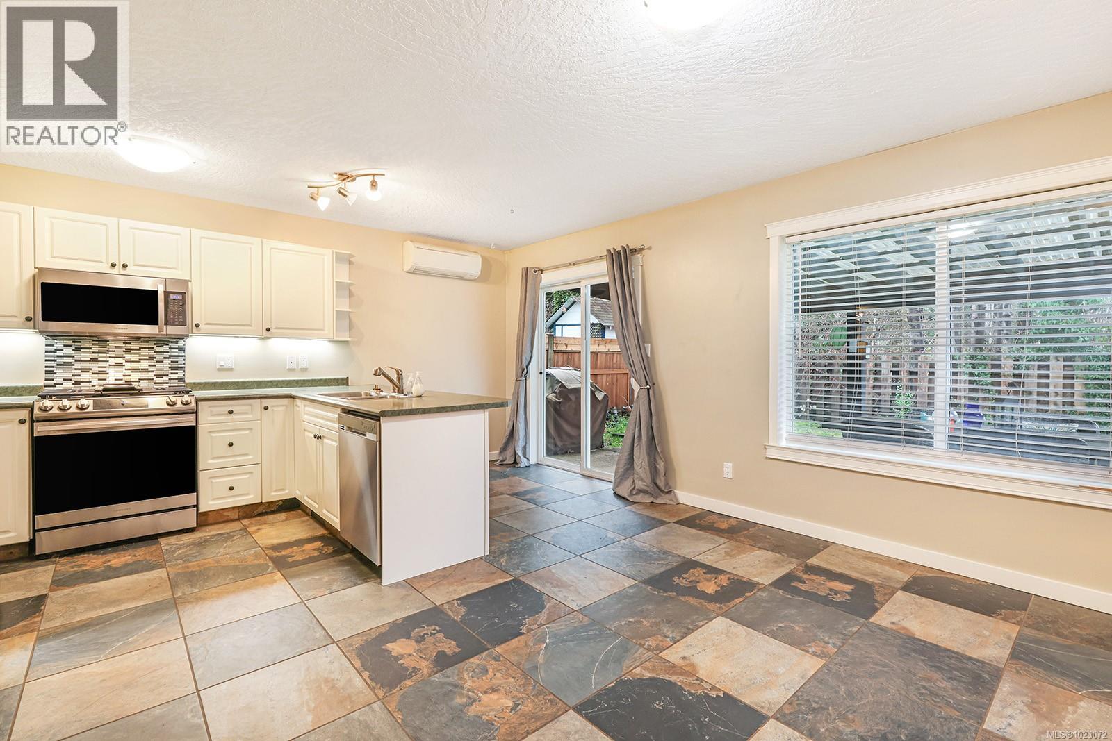 1387 Krebs Cres, Courtenay, British Columbia  V9N 9E9 - Photo 12 - 1023072