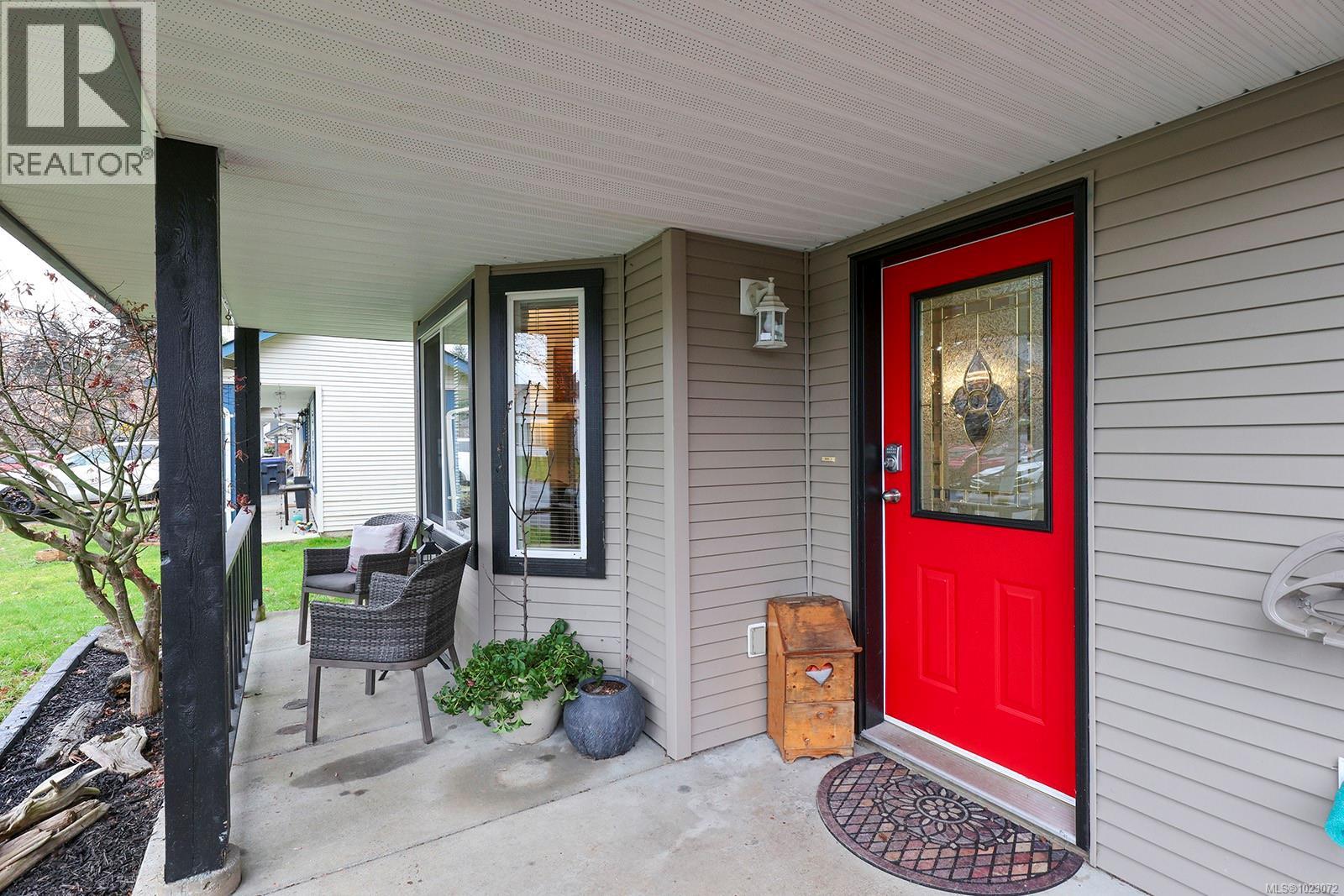 1387 Krebs Cres, Courtenay, British Columbia  V9N 9E9 - Photo 4 - 1023072