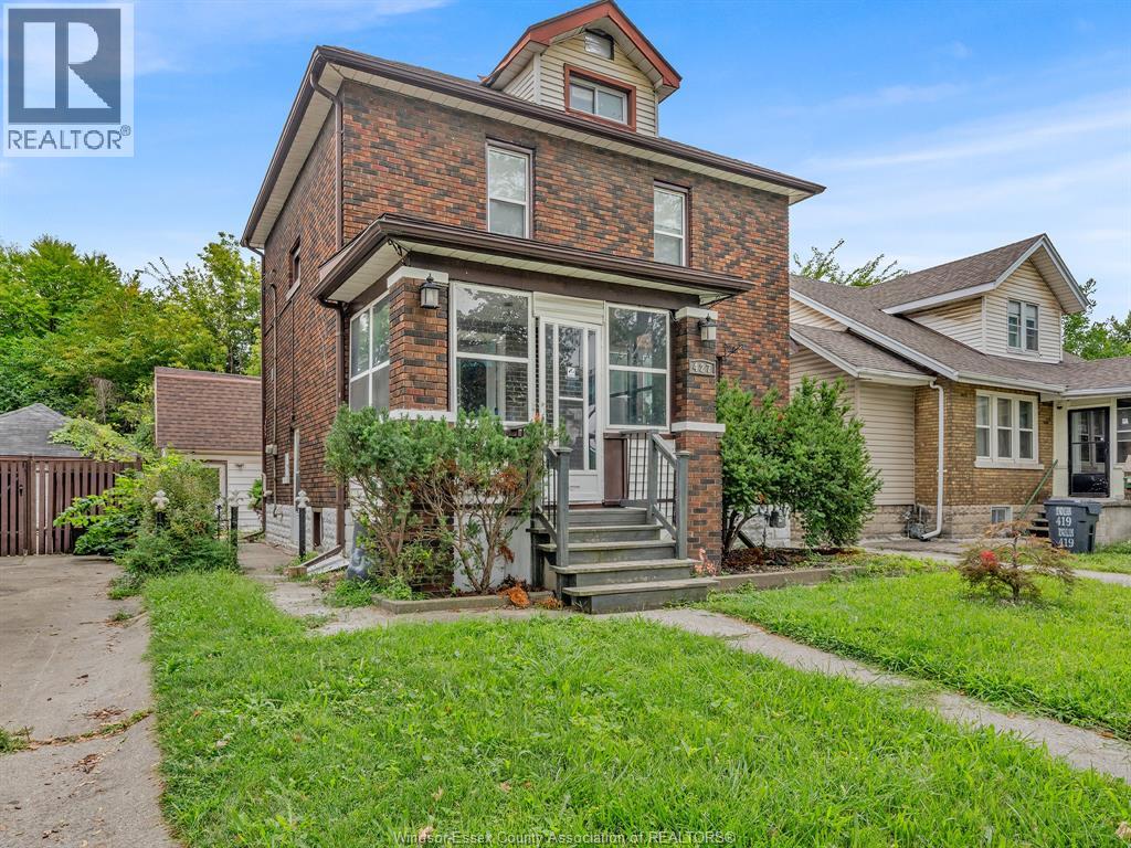 MLS# 26000907: 427 INDIAN Unit# LOFT, Windsor, Canada