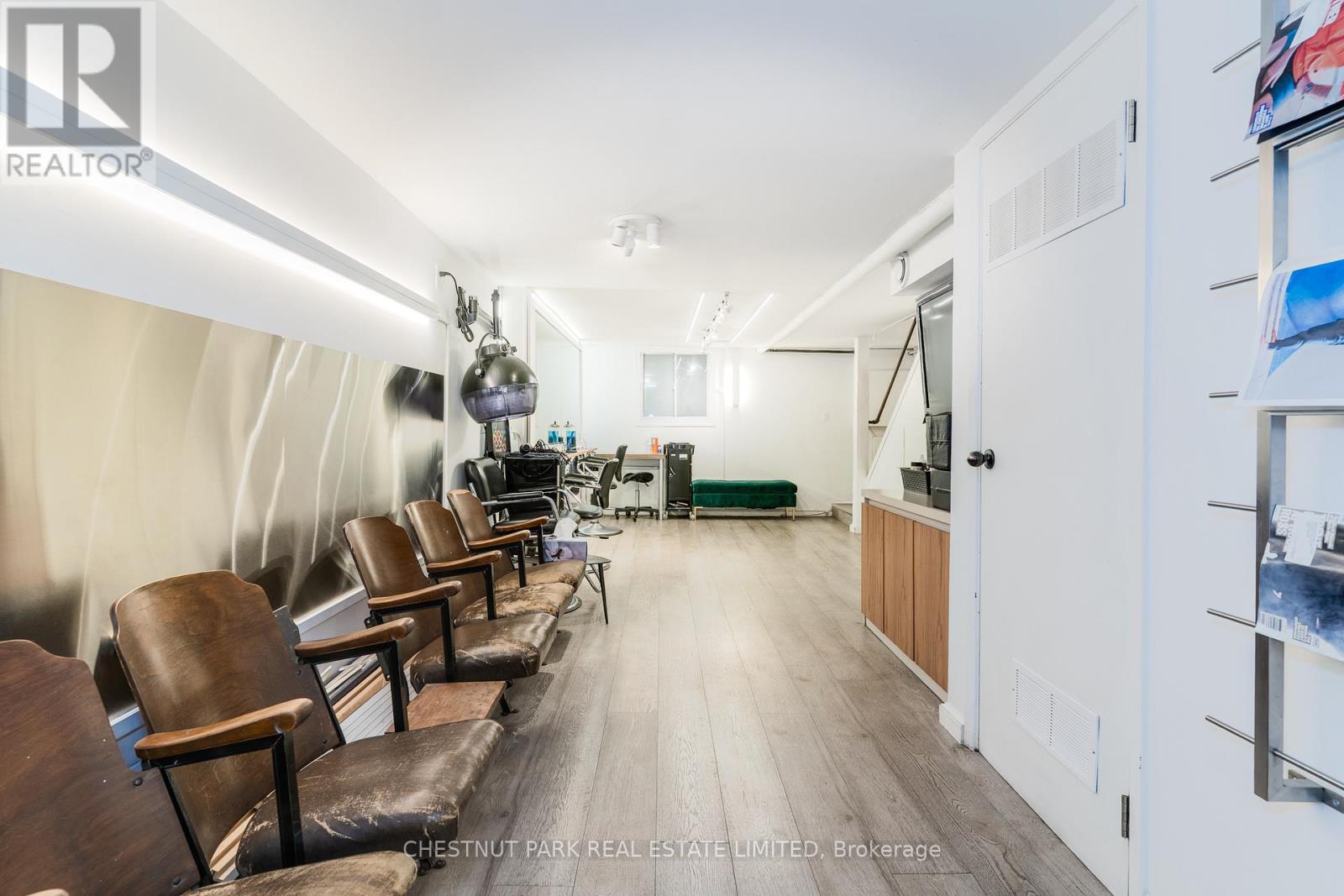 200 Ossington Avenue, Toronto, Ontario  M6J 2Z7 - Photo 18 - C12689298