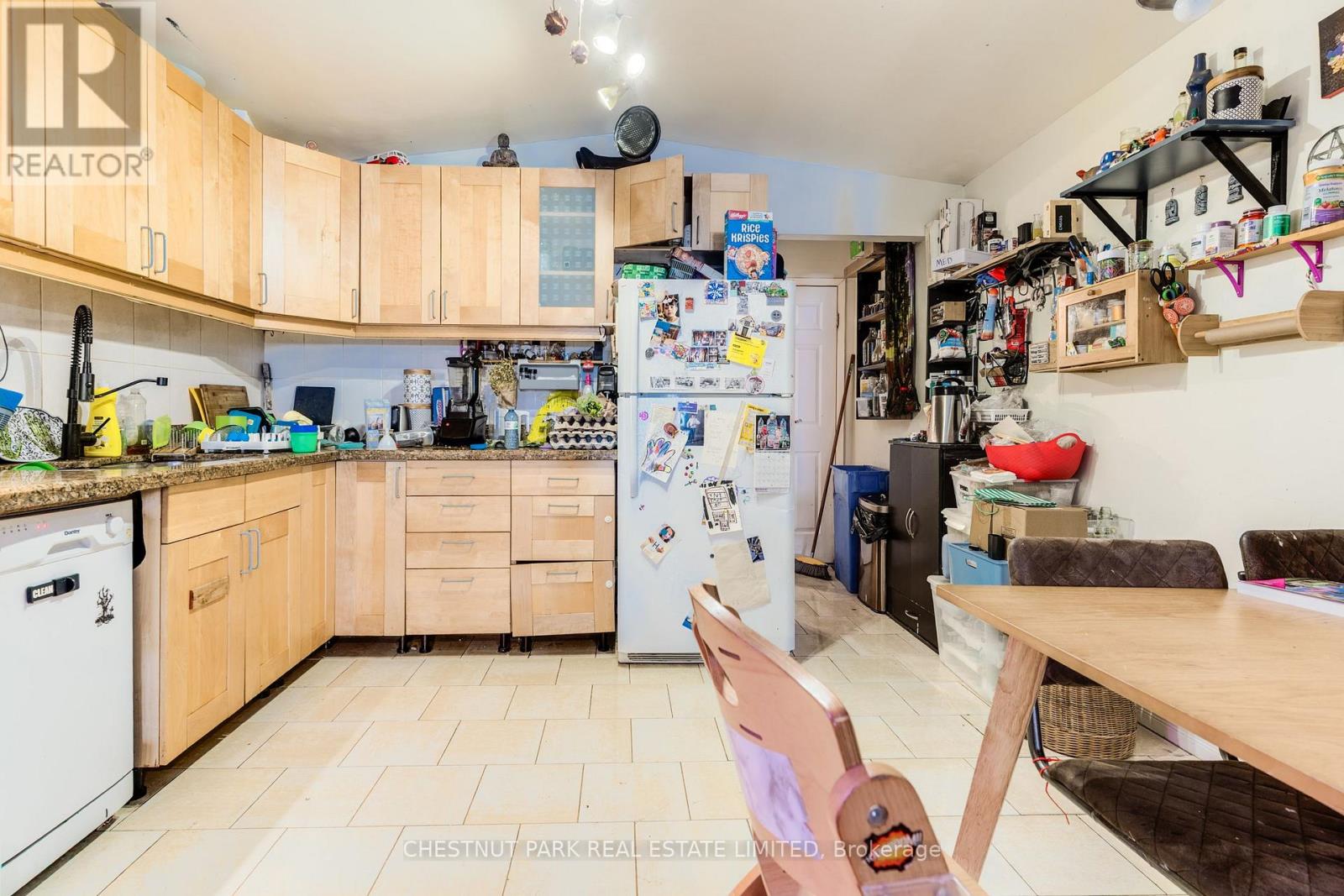 200 Ossington Avenue, Toronto, Ontario  M6J 2Z7 - Photo 23 - C12689298