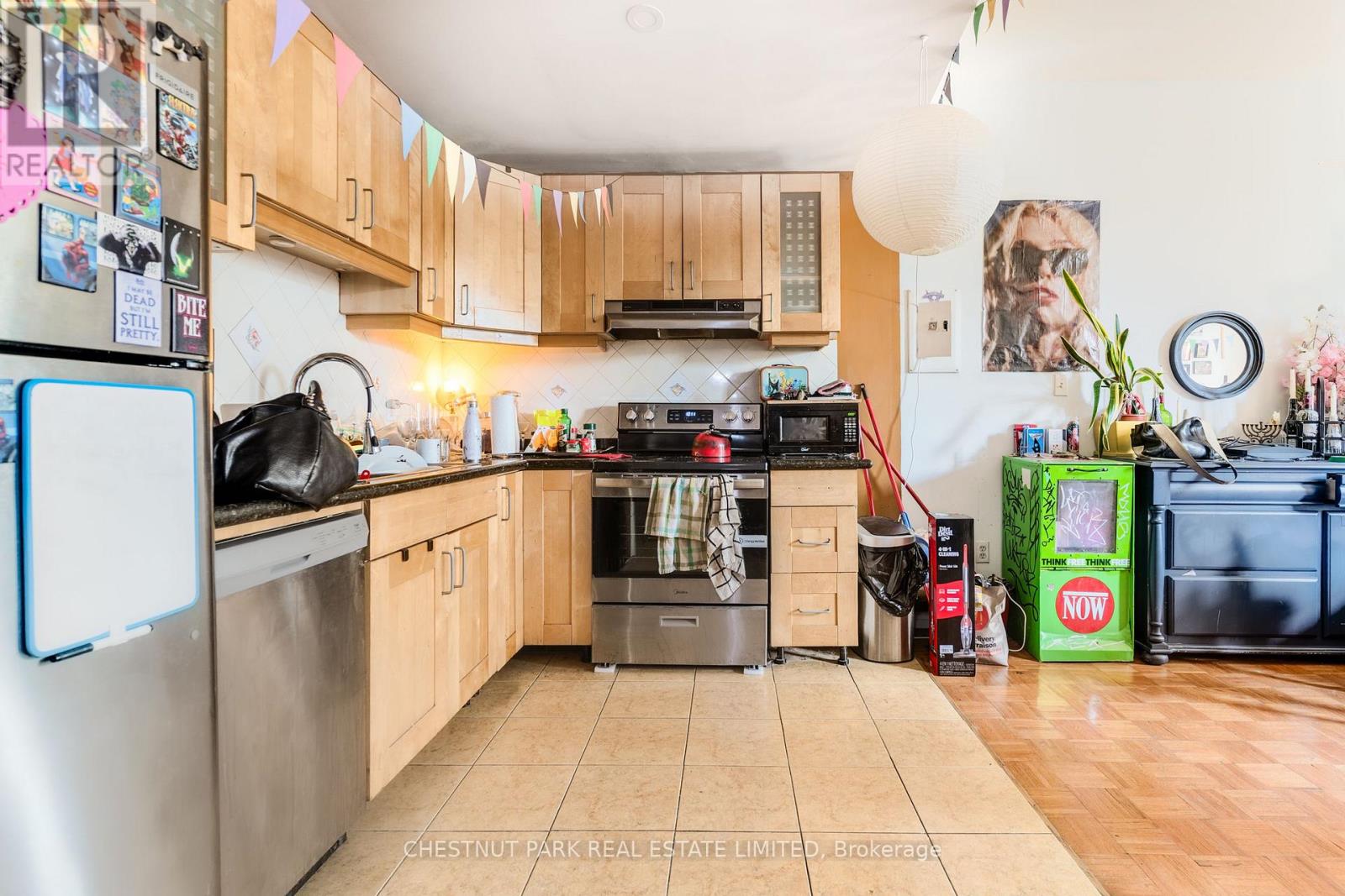 200 Ossington Avenue, Toronto, Ontario  M6J 2Z7 - Photo 33 - C12689298