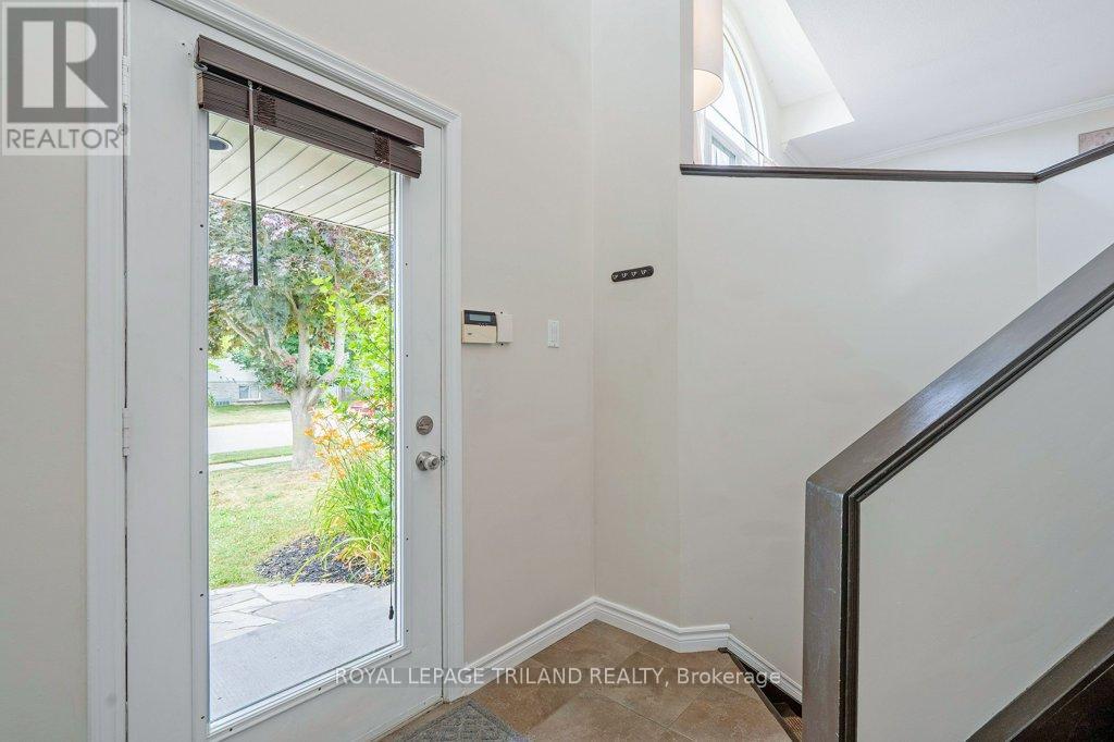 307 Frances Street, Central Elgin, Ontario  N5L 1B2 - Photo 9 - X12601826