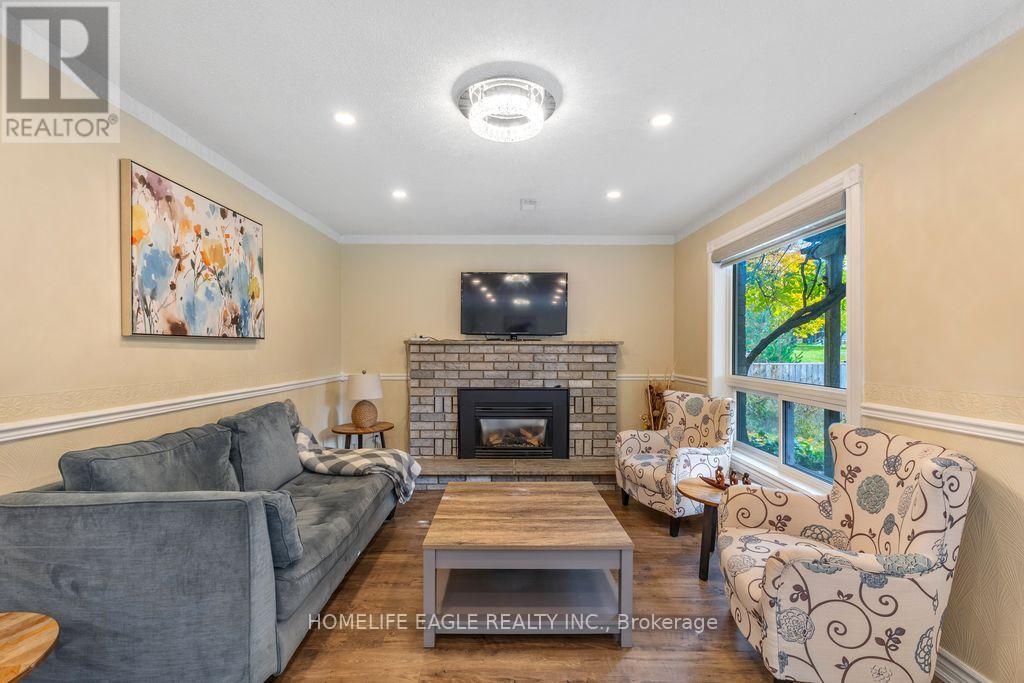 Lower - 17 Beckett Avenue, East Gwillimbury, Ontario  L9N 1E6 - Photo 3 - N12689282