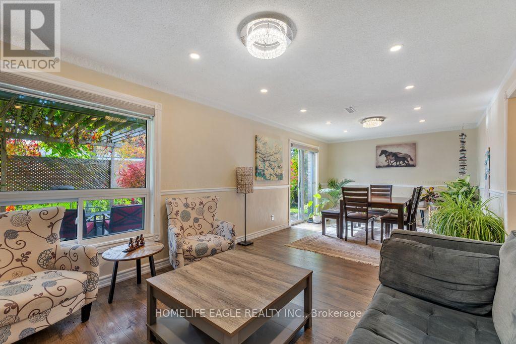 Lower - 17 Beckett Avenue, East Gwillimbury, Ontario  L9N 1E6 - Photo 4 - N12689282