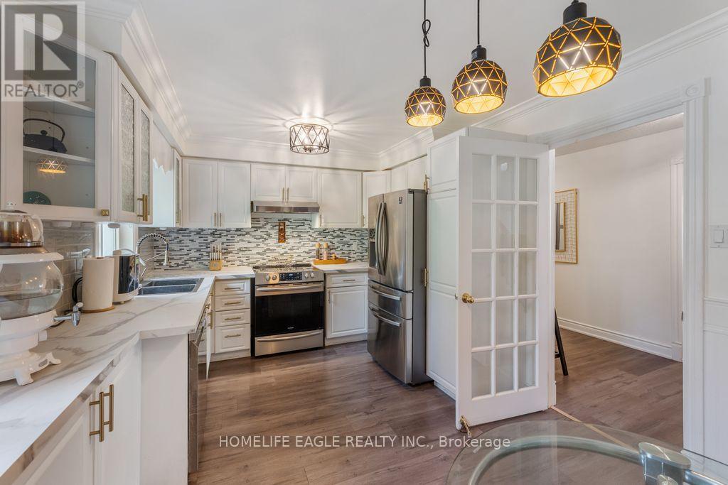 Upper - 17 Beckett Avenue, East Gwillimbury, Ontario  L9N 1E6 - Photo 5 - N12689288