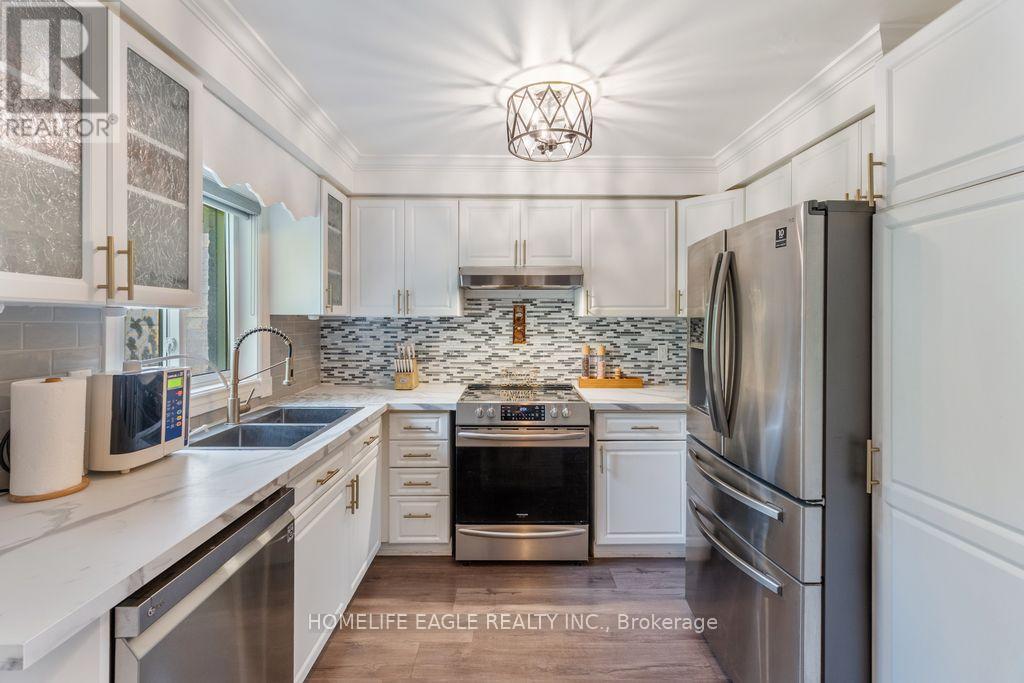 Upper - 17 Beckett Avenue, East Gwillimbury, Ontario  L9N 1E6 - Photo 6 - N12689288