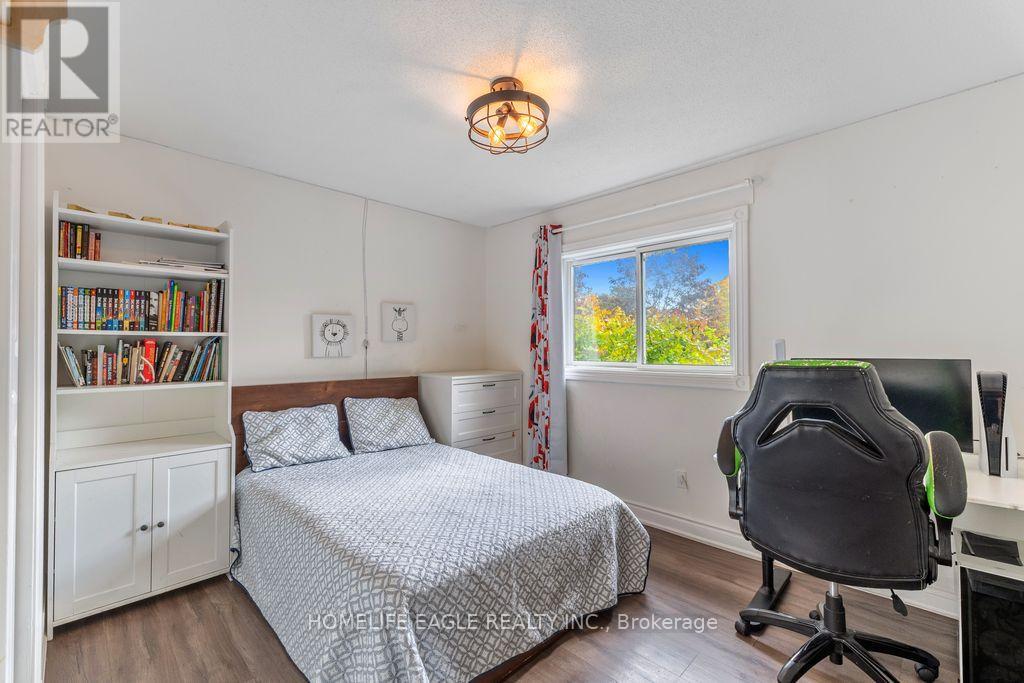 Upper - 17 Beckett Avenue, East Gwillimbury, Ontario  L9N 1E6 - Photo 9 - N12689288