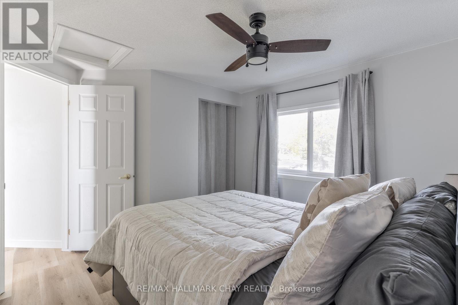 372 Dunsmore Lane, Barrie, Ontario  L4M 7B1 - Photo 22 - S12689278