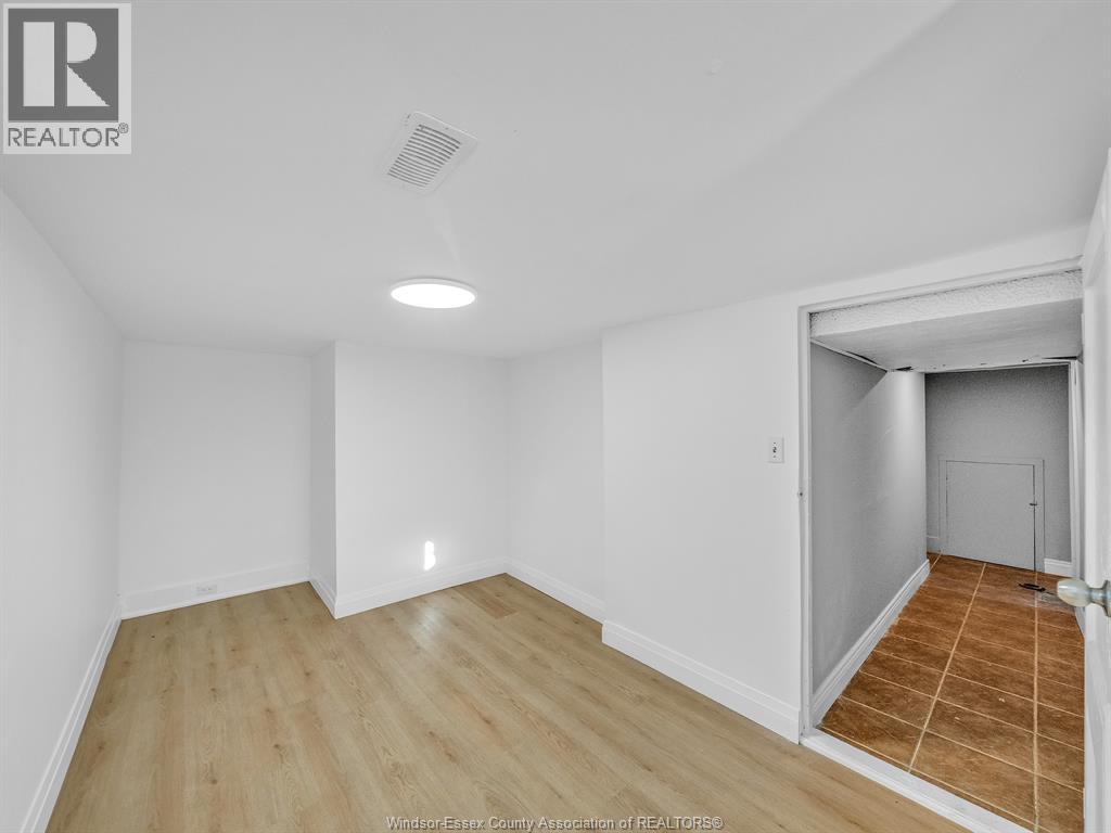 427 Indian Unit# Room C, Windsor, Ontario  N9C 2M3 - Photo 22 - 26000910