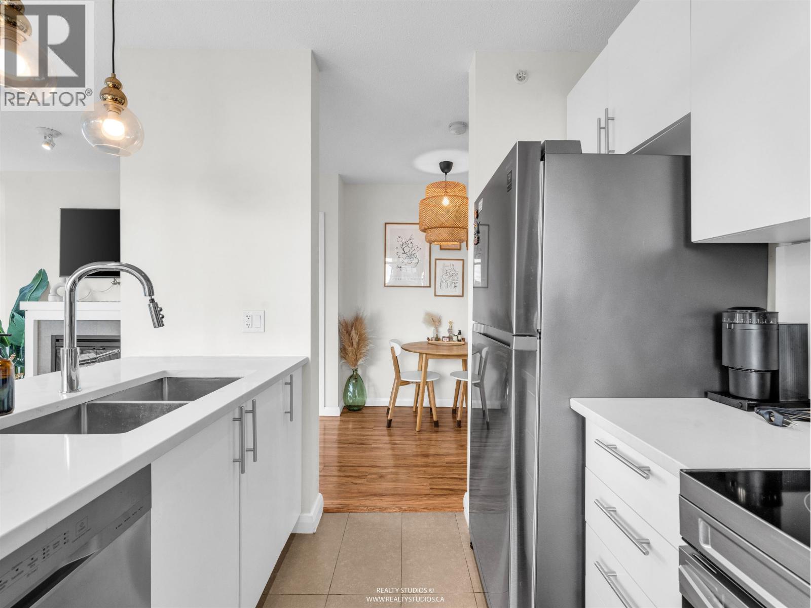 1608 888 Carnarvon St Street, New Westminster, British Columbia  V3M 0C6 - Photo 4 - R3078496