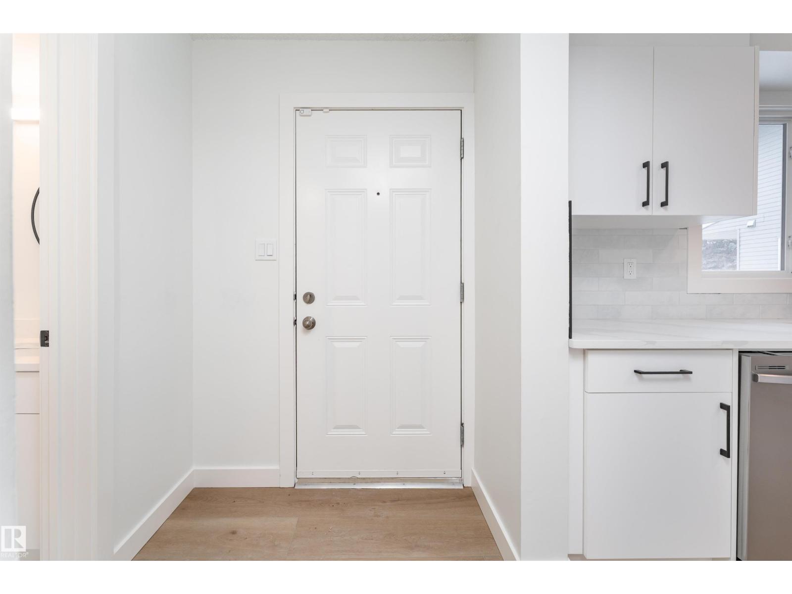 #9 1415 62 St Nw, Edmonton, Alberta  T6L 4K1 - Photo 5 - E4469810