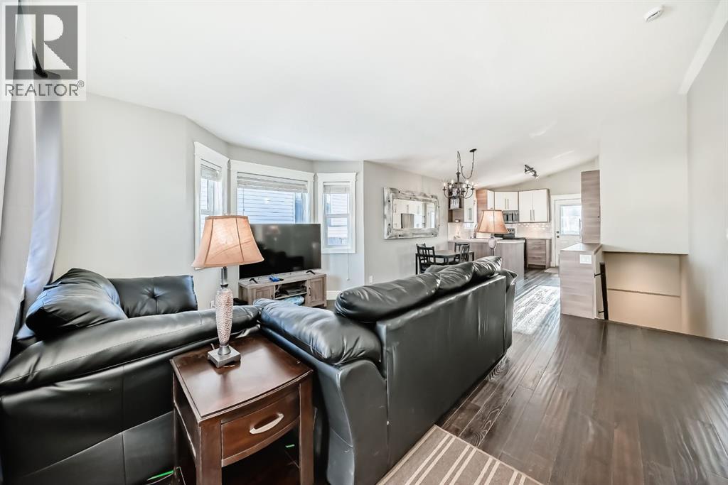 11 Canoe Close Sw, Airdrie, Alberta  T4B 2N3 - Photo 18 - A2278127