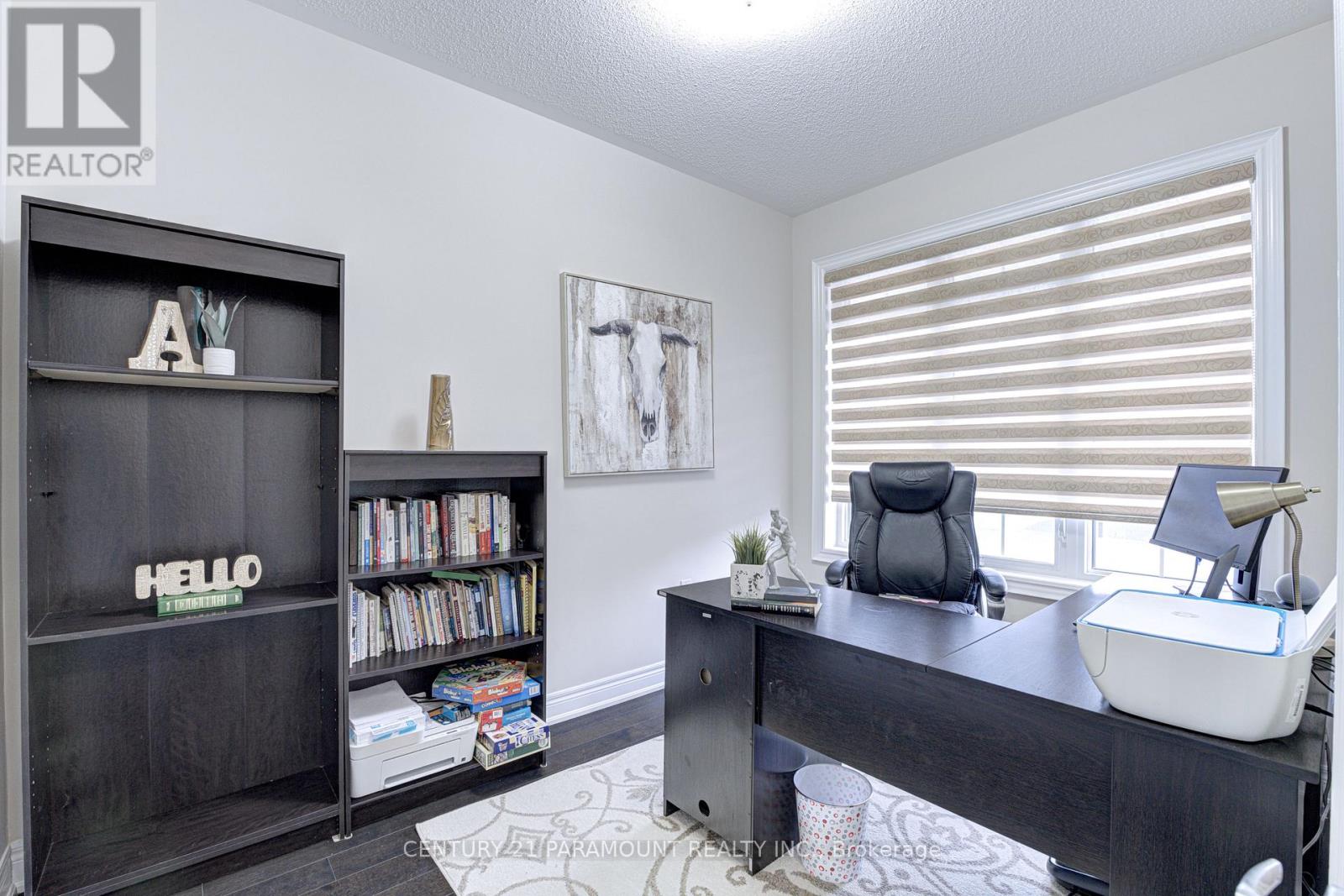 563 Dougall Avenue E, Caledon, Ontario  L7C 3Z4 - Photo 5 - W12689236