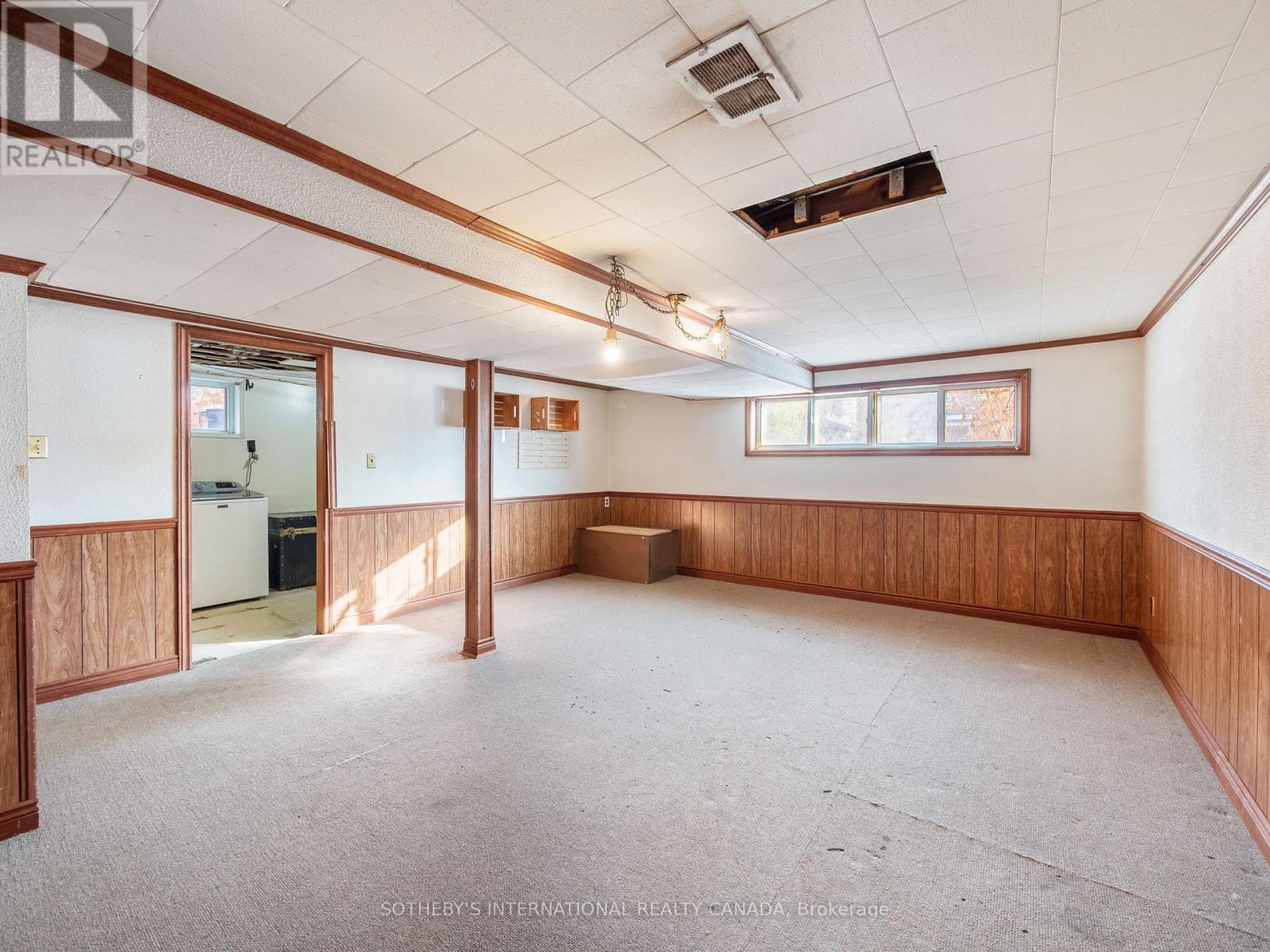 4 Riverlea Drive, Toronto, Ontario  M9P 2H1 - Photo 27 - W12689244