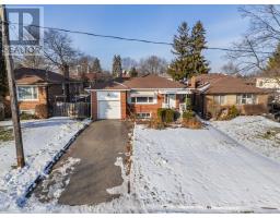 4 RIVERLEA DRIVE, Toronto, Ontario