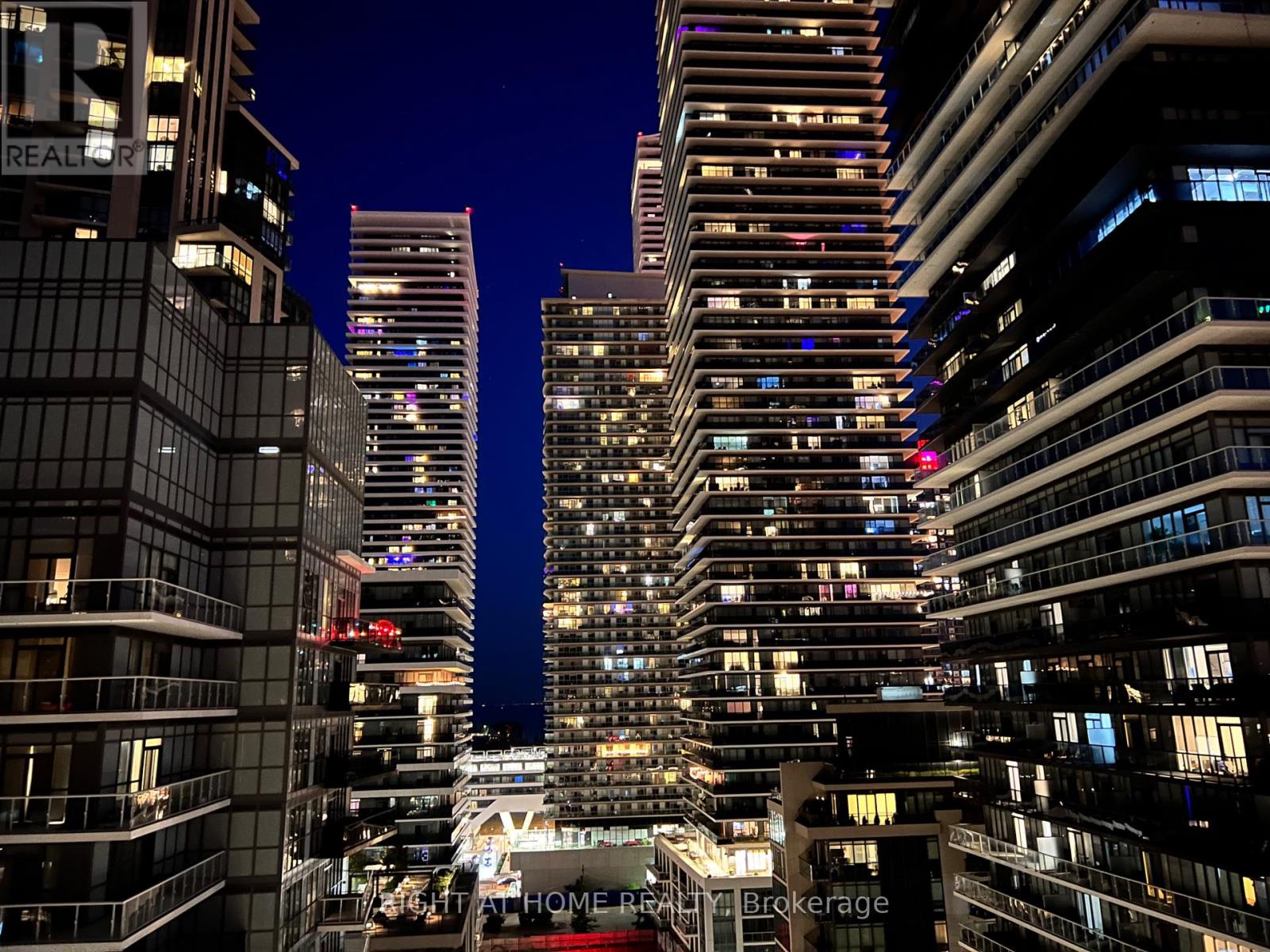 1404 - 39 Annie Craig Drive, Toronto, Ontario  M8V 0H1 - Photo 1 - W12689270