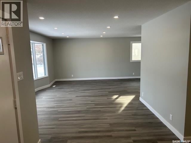 6007 Sherwood Drive, Regina, Saskatchewan  S4T 6X5 - Photo 3 - SK026689