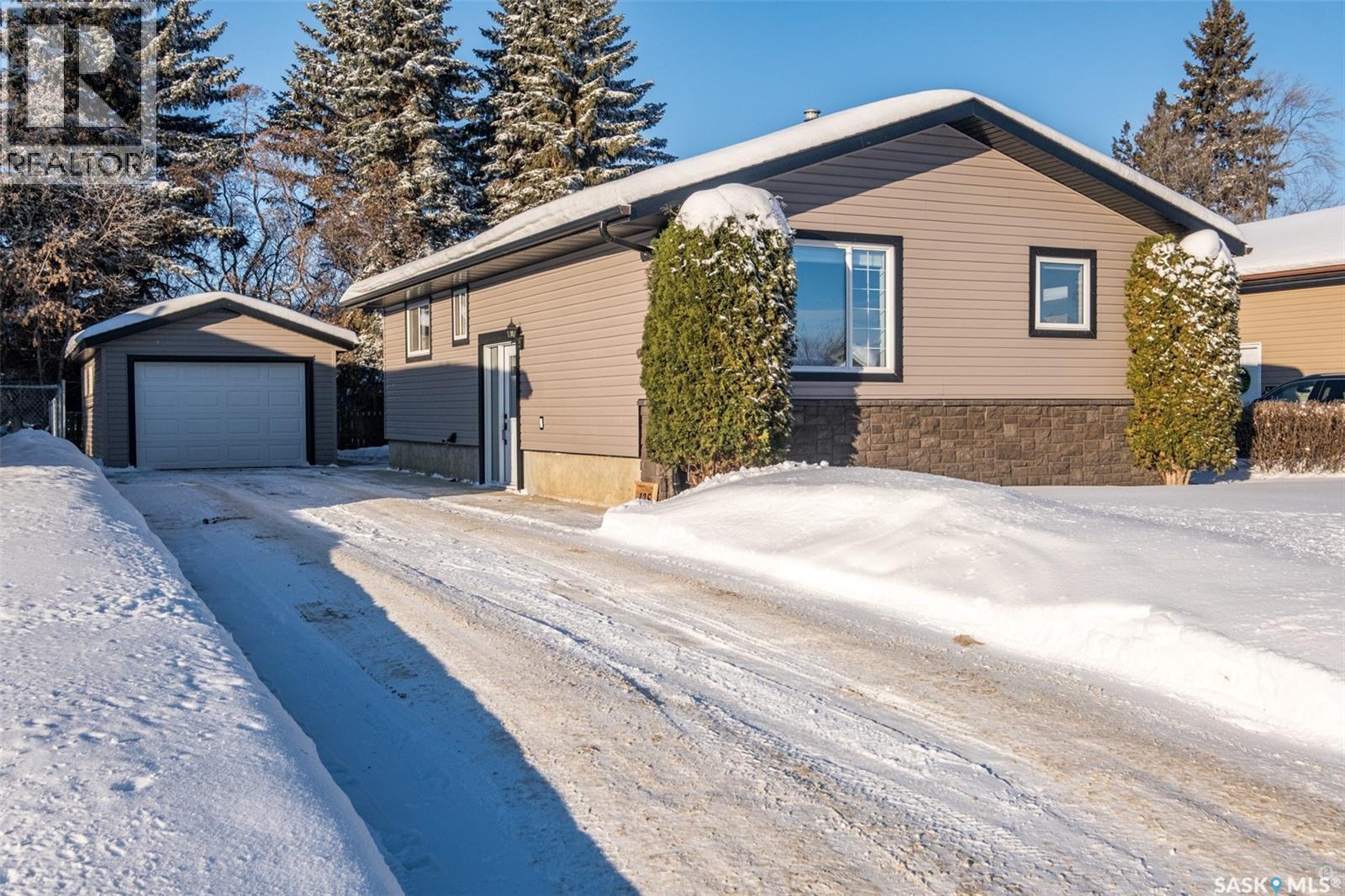 125 McIntosh DRIVE, prince albert, Saskatchewan