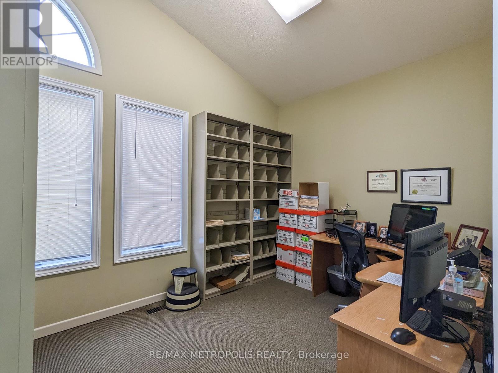 140 Cameron Street, Sarnia, Ontario  N7T 4V8 - Photo 9 - X12689242