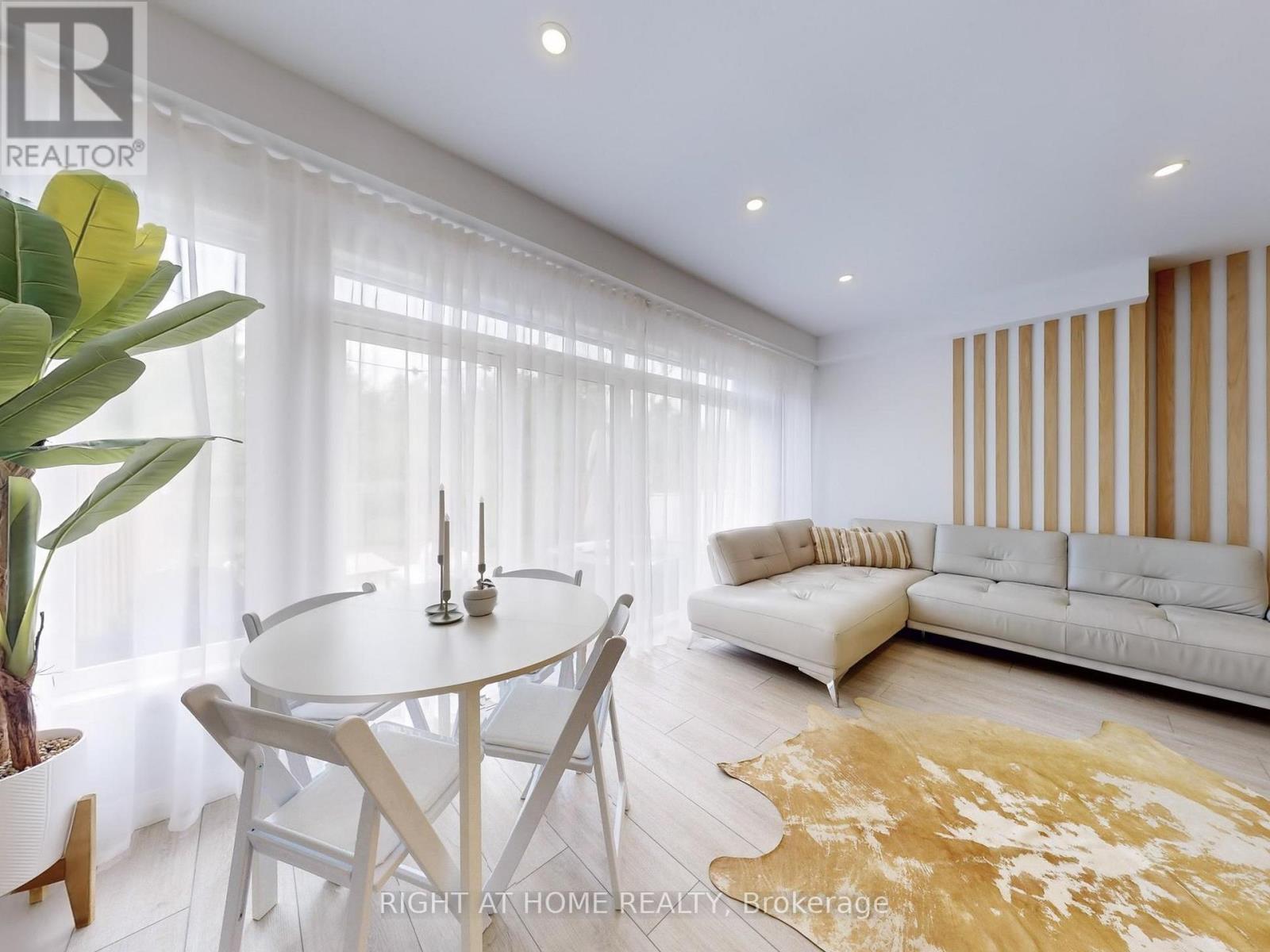 30 - 35 Midhurst Heights, Hamilton, Ontario  L8J 0K9 - Photo 15 - X12689264