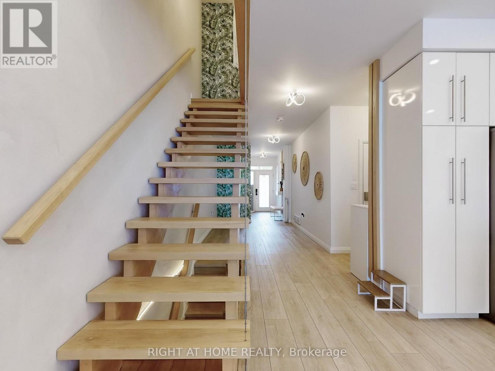 30 - 35 Midhurst Heights, Hamilton, Ontario  L8J 0K9 - Photo 18 - X12689264