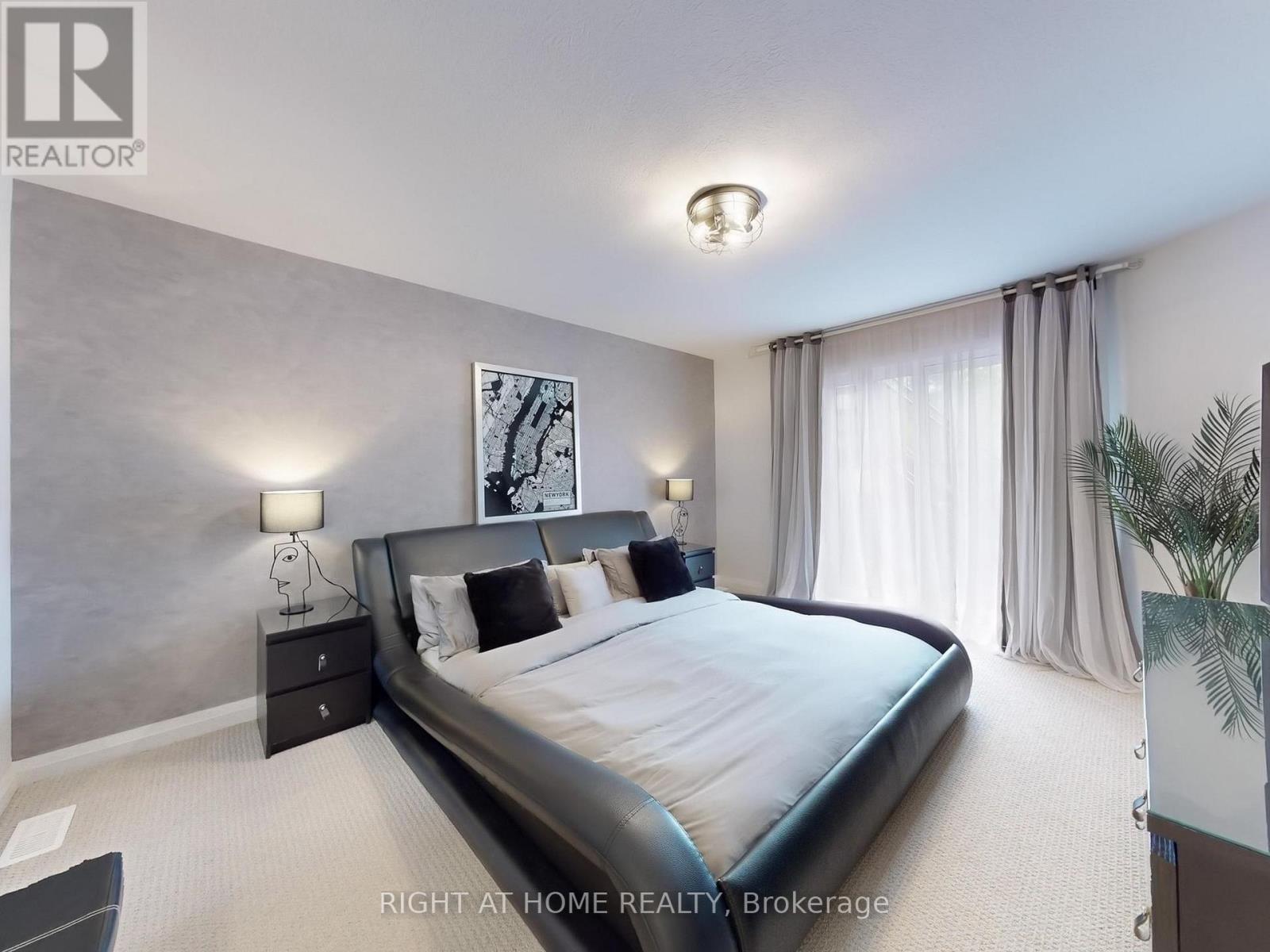 30 - 35 Midhurst Heights, Hamilton, Ontario  L8J 0K9 - Photo 20 - X12689264