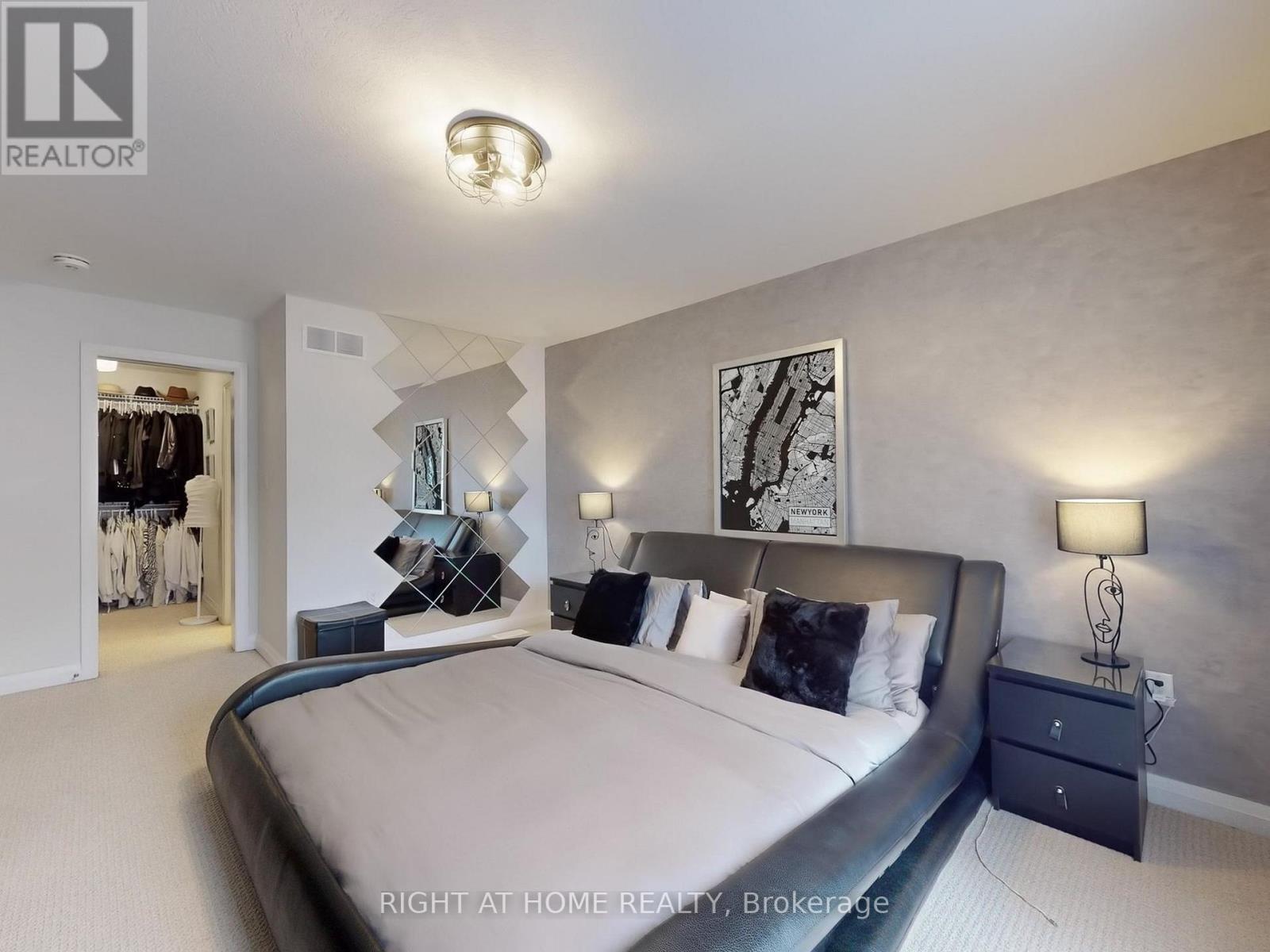 30 - 35 Midhurst Heights, Hamilton, Ontario  L8J 0K9 - Photo 21 - X12689264