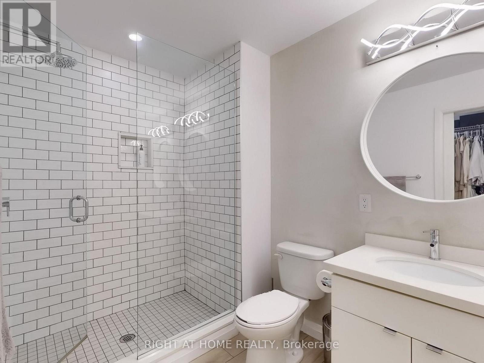 30 - 35 Midhurst Heights, Hamilton, Ontario  L8J 0K9 - Photo 23 - X12689264