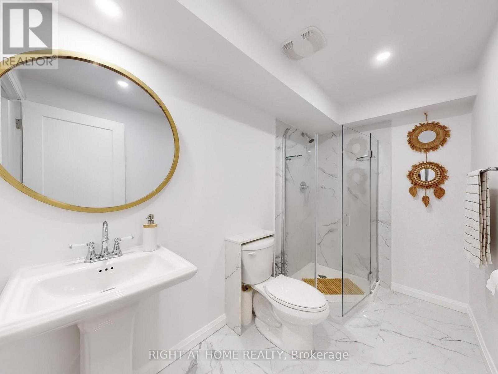 30 - 35 Midhurst Heights, Hamilton, Ontario  L8J 0K9 - Photo 36 - X12689264