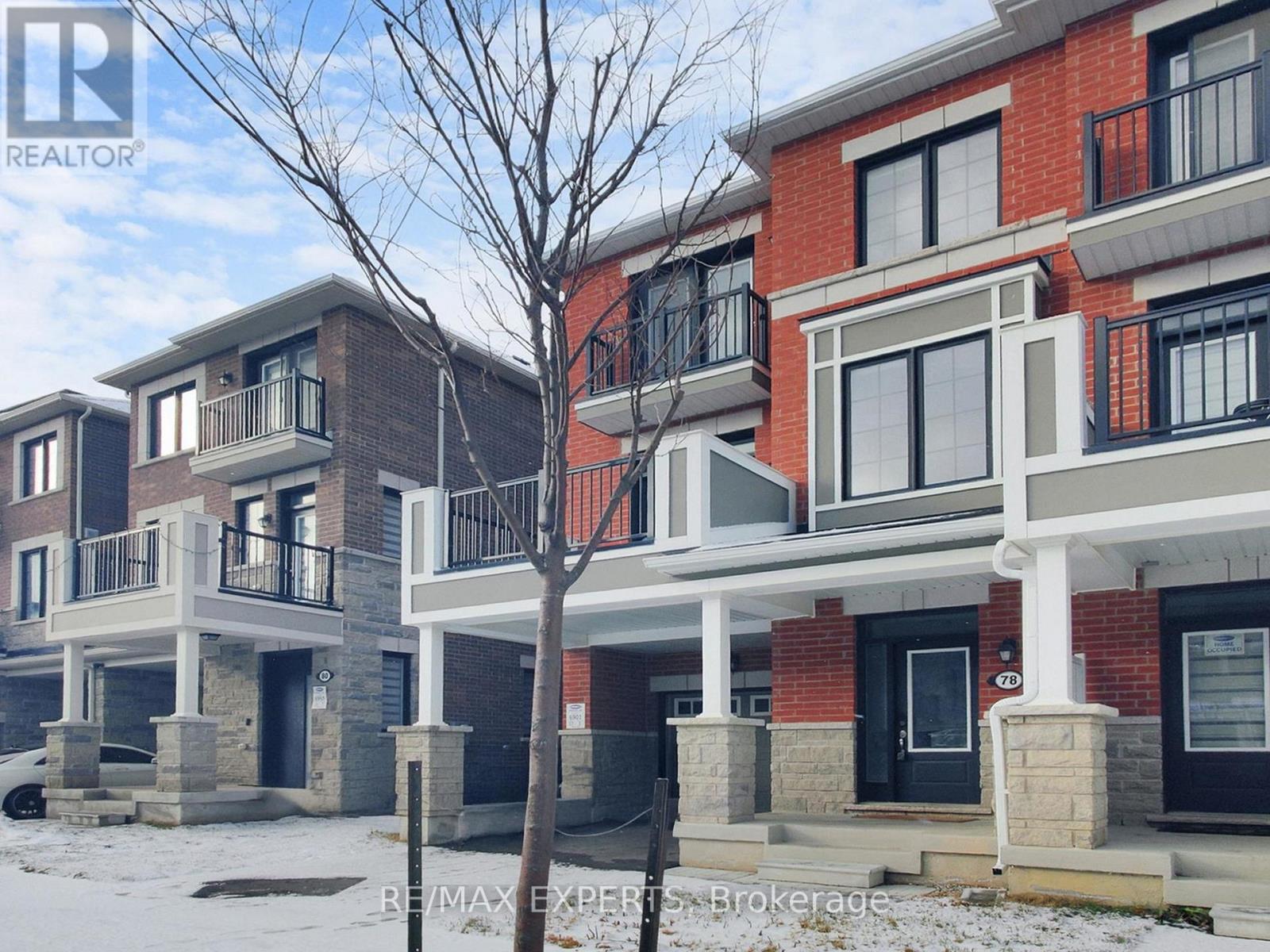 78 Melmar Street, Brampton, Ontario  L7A 5K8 - Photo 3 - W12683892