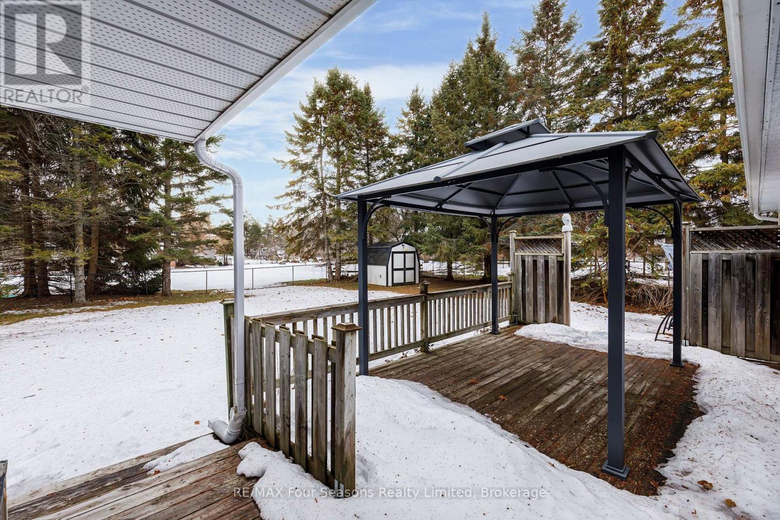 207 Christopher Street, Clearview (Stayner), Ontario  L0M 1S0 - Photo 28 - S12689404