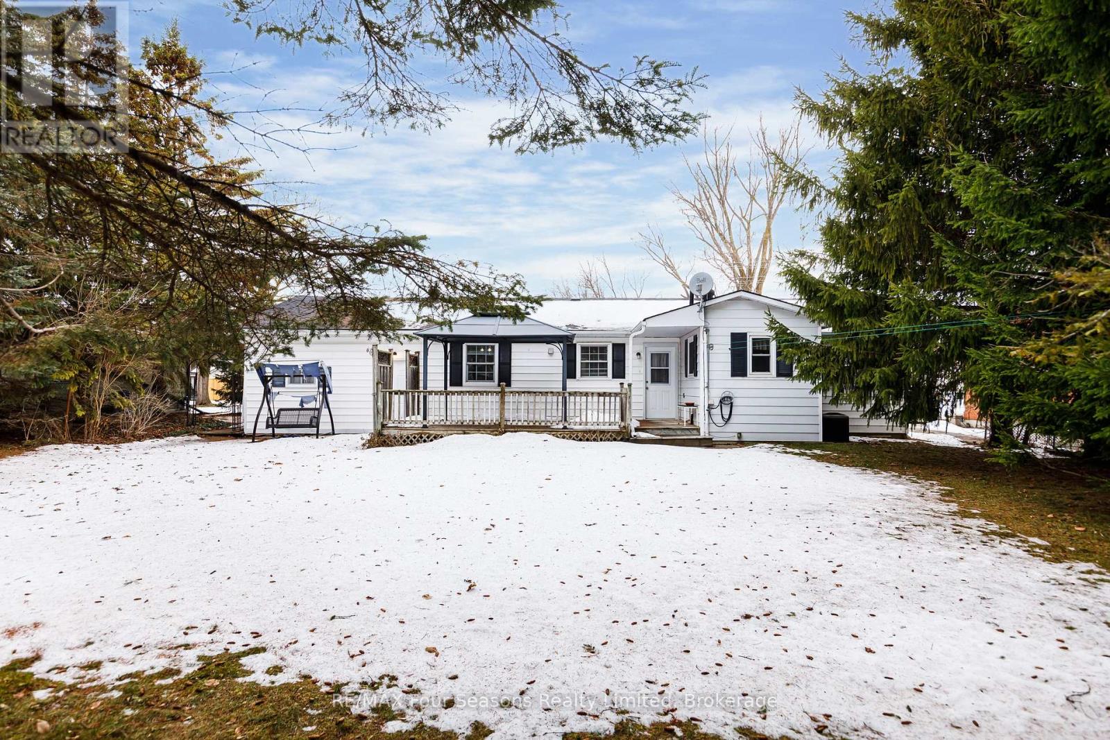 207 Christopher Street, Clearview (Stayner), Ontario  L0M 1S0 - Photo 29 - S12689404