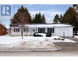 207 CHRISTOPHER STREET, Clearview, Ontario