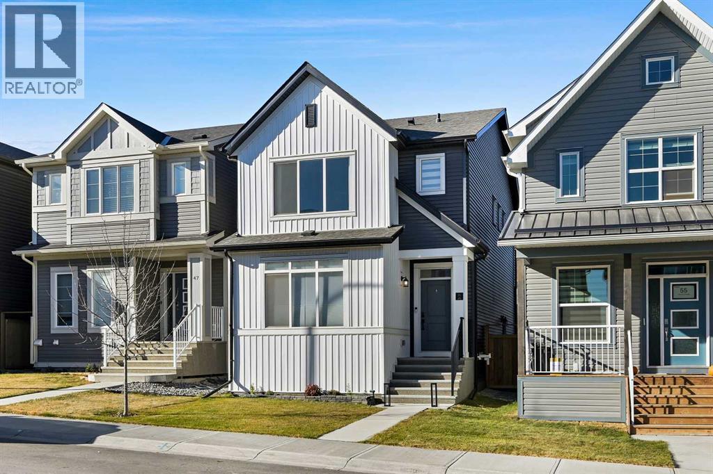 51 Herron Street NE, calgary, Alberta