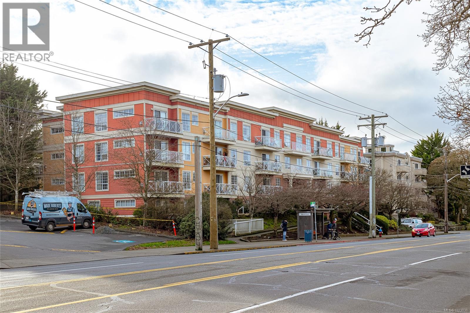 PH 10 1371 Hillside Ave, Victoria, British Columbia