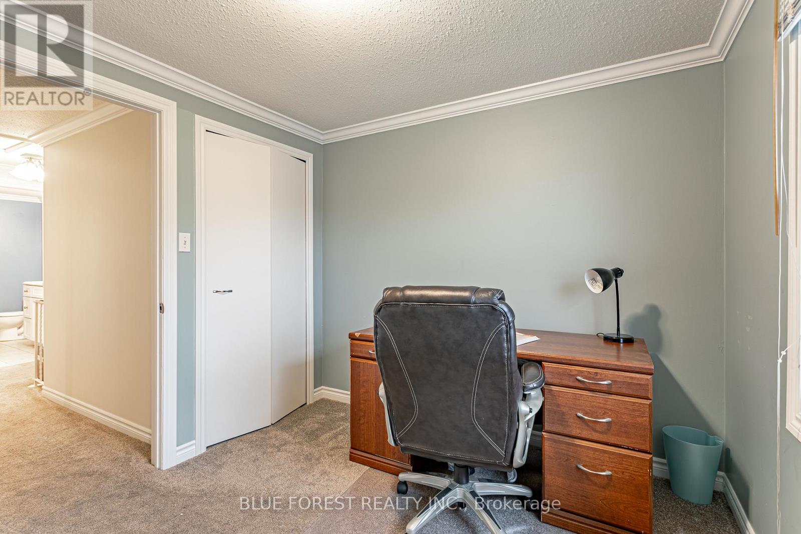 4167 Hamilton Road, Thames Centre, Ontario  N0L 1G2 - Photo 10 - X12689408