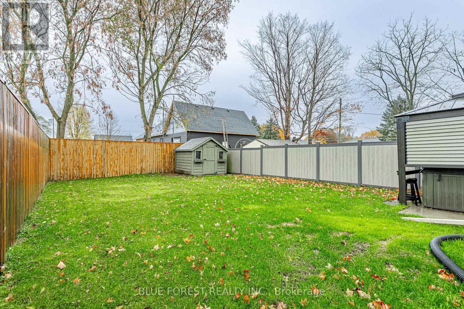 4167 Hamilton Road, Thames Centre, Ontario  N0L 1G2 - Photo 22 - X12689408
