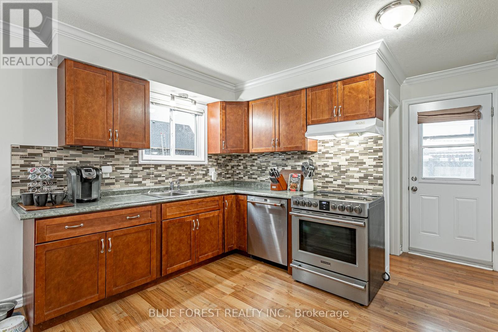 4167 Hamilton Road, Thames Centre, Ontario  N0L 1G2 - Photo 5 - X12689408